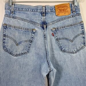 Vtg Levi's 550 Relaxed Fit Denim Jeans Men’s 33x30 Red Tab 90's Light Wash Taper